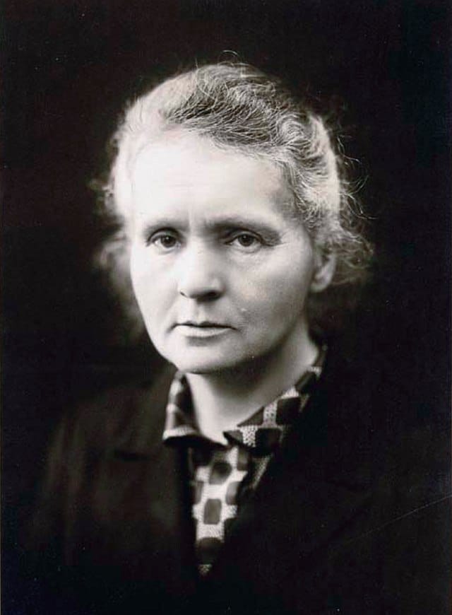 मेरी कुरिए । Marie Curie .