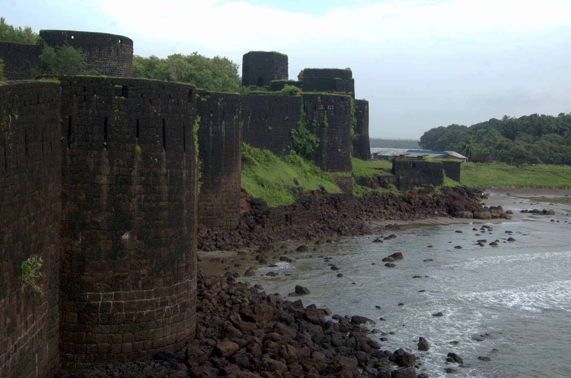 विजयदुर्ग किला Vijaydurg Fort