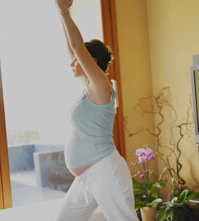 15 Yoga Poses for Pregnant Women